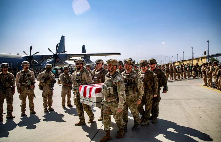 Afganistan'da ABD için savaştılar, bugün Yeşil Kart'larını kaybetmekten korkuyorlar