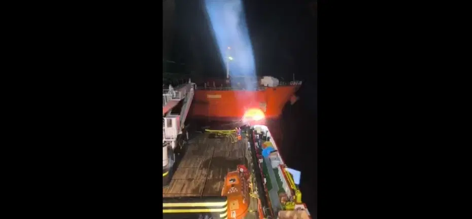 Marmara'da petrol yüklü tanker yardım talebinde bulundu