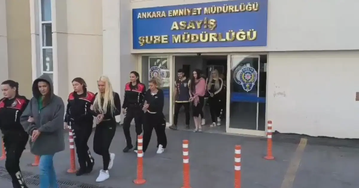 Sosyal medyada müstehcen içerik operasyonu. Tuğba Ekinci dahil 5 şüpheli gözaltına alındı