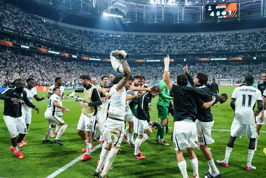 18 Eylül 2026 tarihli gazetelerin spor sayfalarından en yeni gelişmeler ve transfer haberlerinden öne çıkanlar...