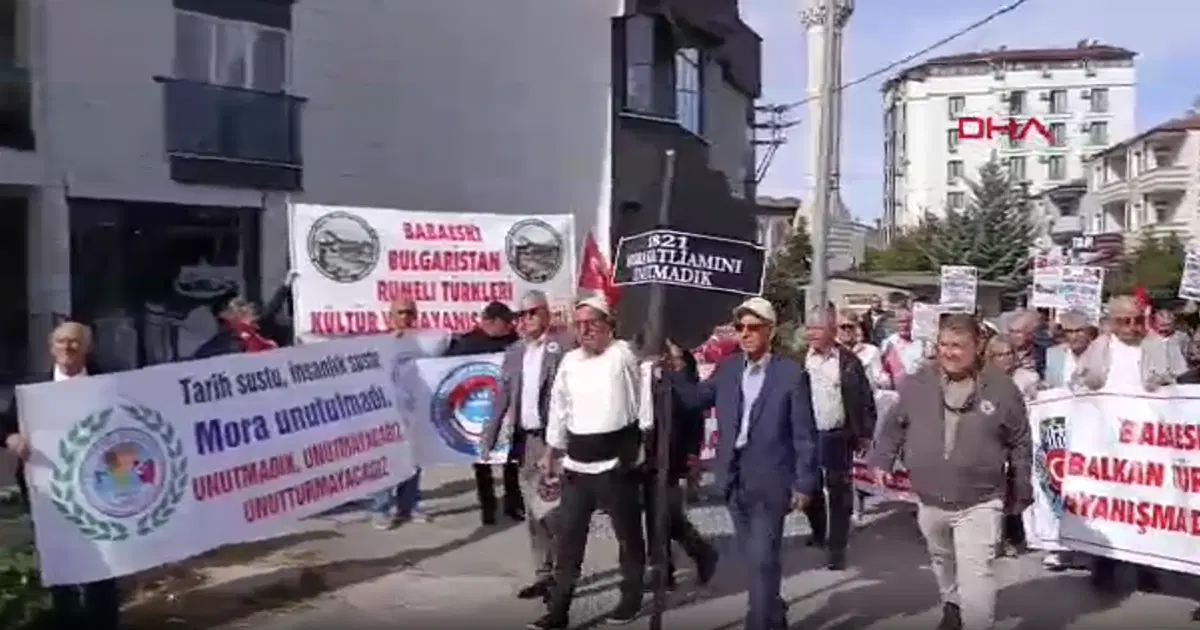 Edirne'de, Mora katliamının 205’inci yılında Yunanistan Konsolosluğuna siyah çelenk bırakıldı