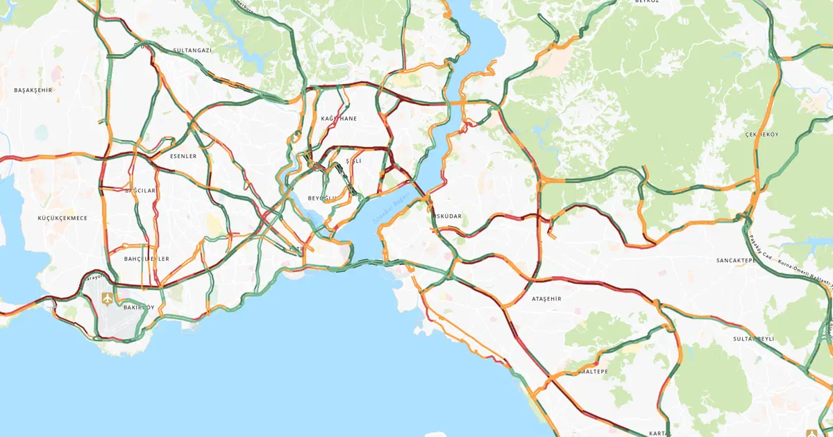 İstanbul'da sağanak sonrası trafik kilitlendi