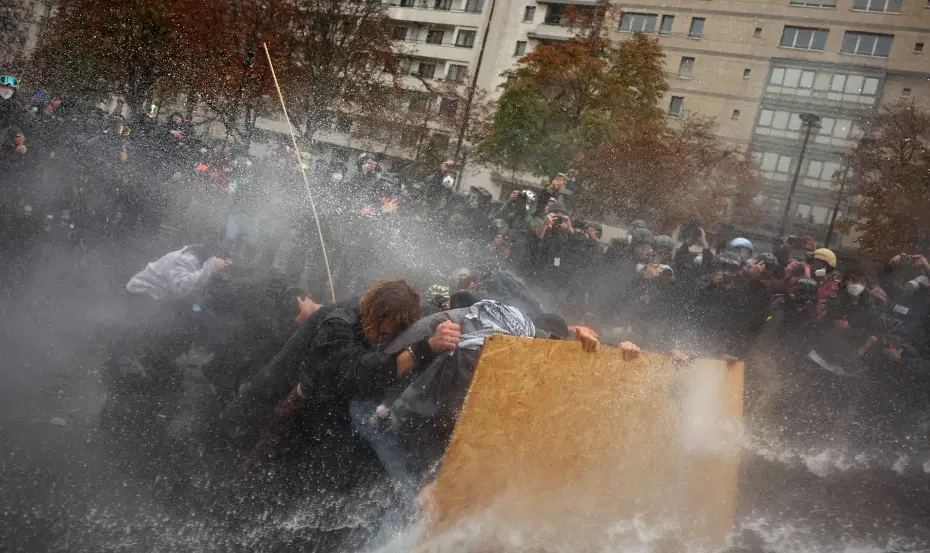 Avrupa'da sokaklar hareketli. Fransa, İspanya ve İtalya'da protestolara polis müdahalesi