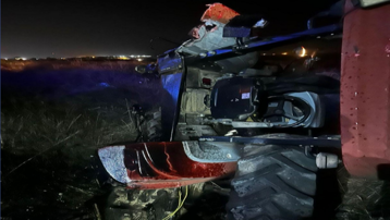 Diyarbakır'da trafik kazası: TIR ile traktör çarpıştı