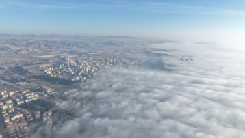 Sivas&#x27;ta yoğun sis etkili oldu 