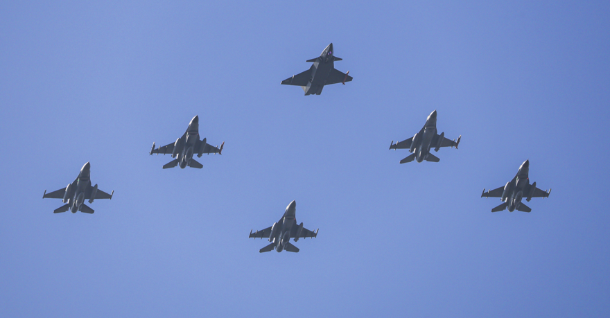 "HAVA KUVVETLERİ SAVAŞINA YENİ BOYUT" 9