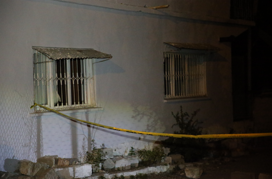 Karısını baltayla öldürüp banyoya gömdü. 77 yaşındaki koca gözaltında