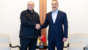 Ukrayna'da barış arayışı. Ukrayna Güvenlik Konseyi Sekreteri Bakan Fidan ve MİT Başkanı Kalın'la görüştü Ukrayna'da barış arayışı. Ukrayna Güvenlik Konseyi Sekreteri Bakan Fidan ve MİT Başkanı Kalın'la görüştü