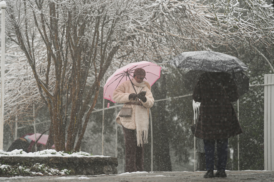 KAR YAĞIŞI ARALIKLARLA SÜRÜYOR 1