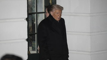 Davos için yola çıkmıştı. Trump'ın uçağında elektrik arızası