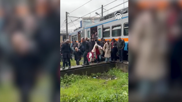 İstanbul Esenler'de metro raydan çıktı, seferler aksadı