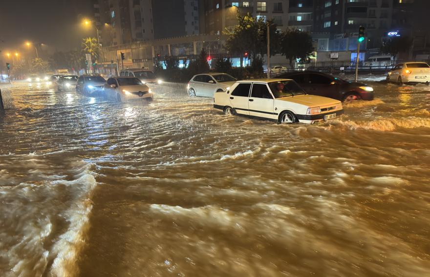 49 ilde çok kuvvetli sağanak, fırtına ve hortum alarmı 2