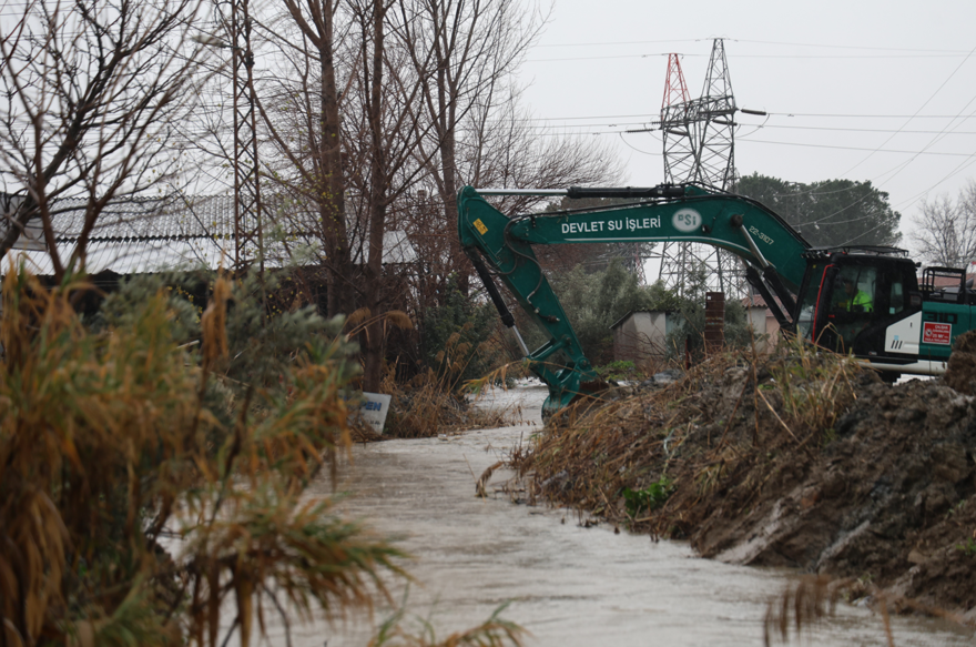 Yağışlar etkisini gösterdi, sular tekrar barajla buluştu 