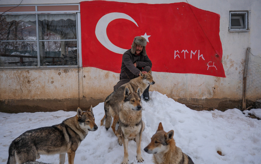 "ÖZGÜRLÜKLERİ KISITLANAMAZ" 2 "ÖZGÜRLÜKLERİ KISITLANAMAZ" 2