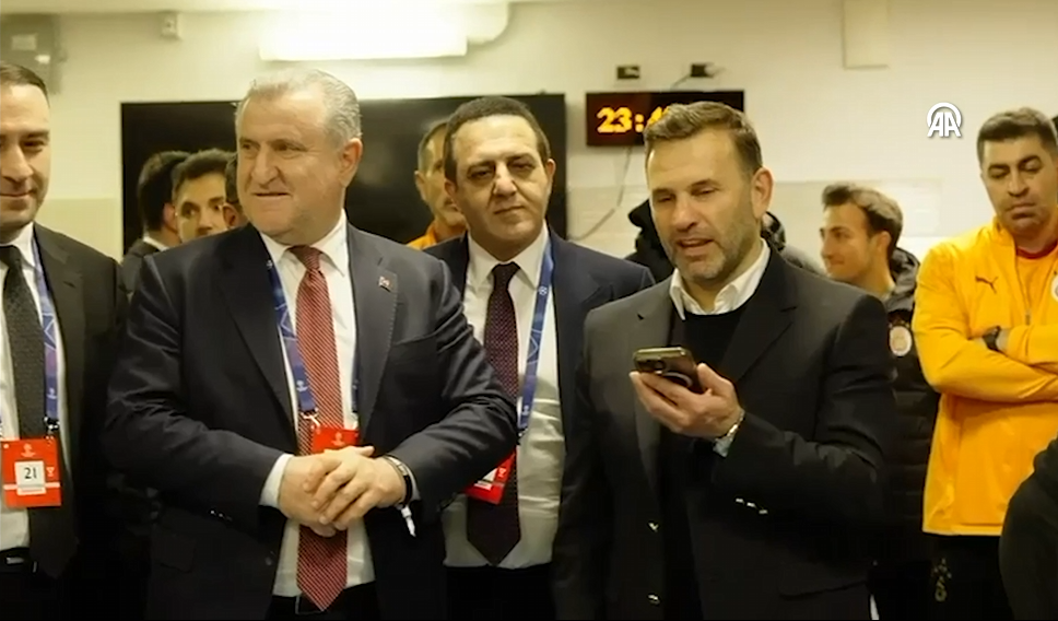Erdoğan'dan Galatasaray'a tebrik telefonu