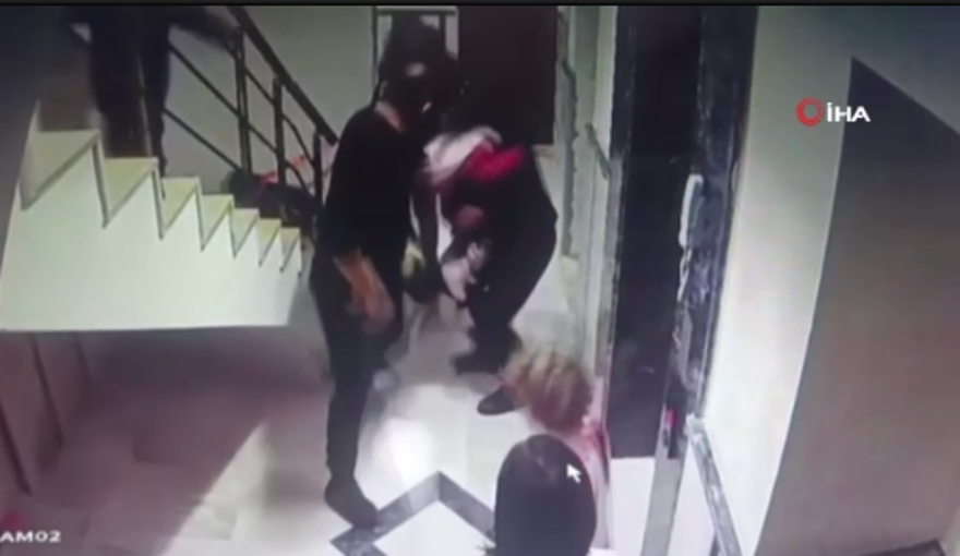 Üç yaşındaki Ada'ya iki köpek saldırdı. Sahibinin köpekleri serbest bıraktığı iddia edildi 1