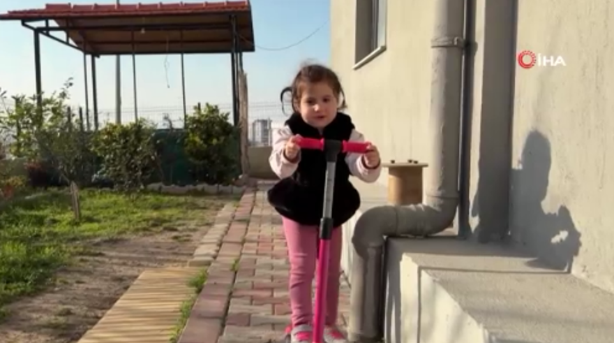 Üç yaşındaki Ada'ya iki köpek saldırdı. Sahibinin köpekleri serbest bıraktığı iddia edildi 4