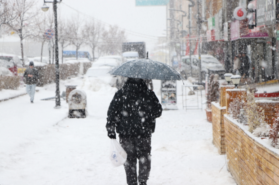 Hava 4 derece soğuyacak. Meteorolojiden kuvvetli kar uyarısı