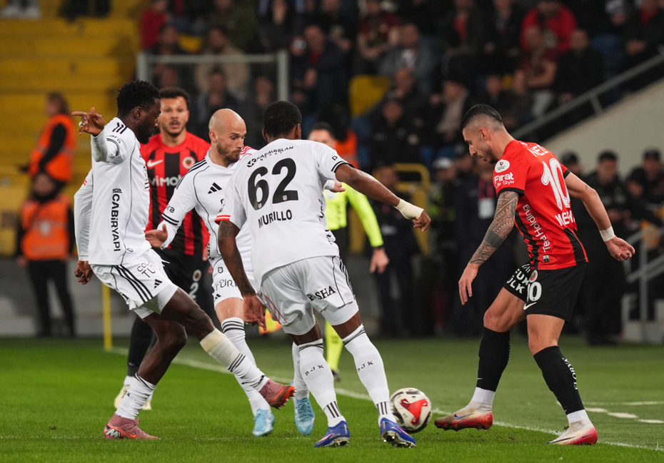 Beşiktaş, Gençlerbirliği deplasmanında