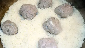 Tokmakla 2 saat dövülerek hazırlanıyor. Anadolu'nun en eski diyet yemeklerinden