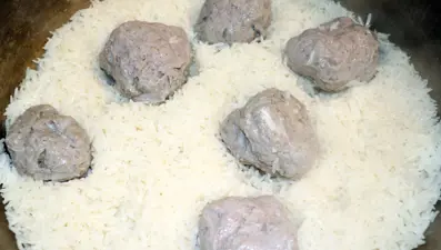 Tokmakla 2 saat dövülerek hazırlanıyor. Anadolu'nun en eski diyet yemeklerinden