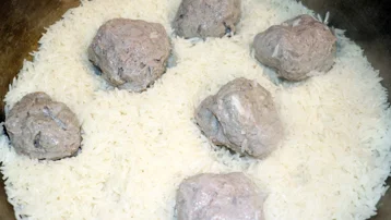 Tokmakla 2 saat dövülerek hazırlanıyor. Anadolu'nun en eski diyet yemeklerinden