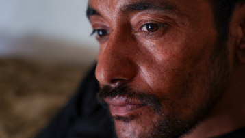 Esed rejiminde tutsak kaldı. İşkence gördü, hafızasını kaybetti