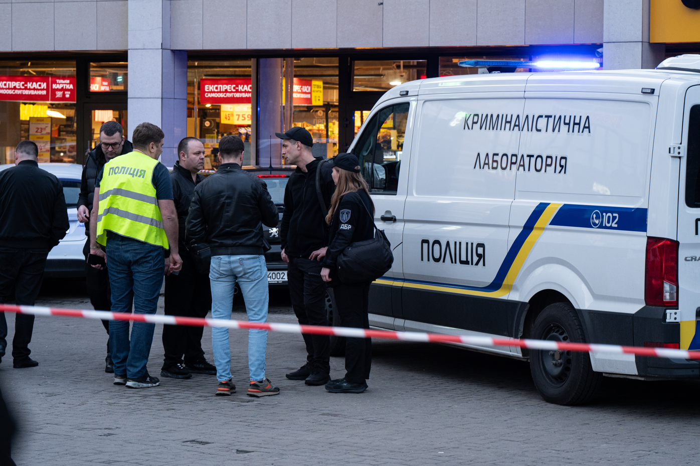 Kiev'de silahlı saldırı. Açılan ateşle 6 kişi öldü