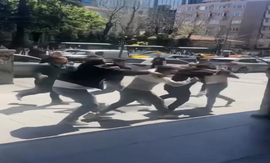Kavgayı ayırmak isterken dayak yedi 2