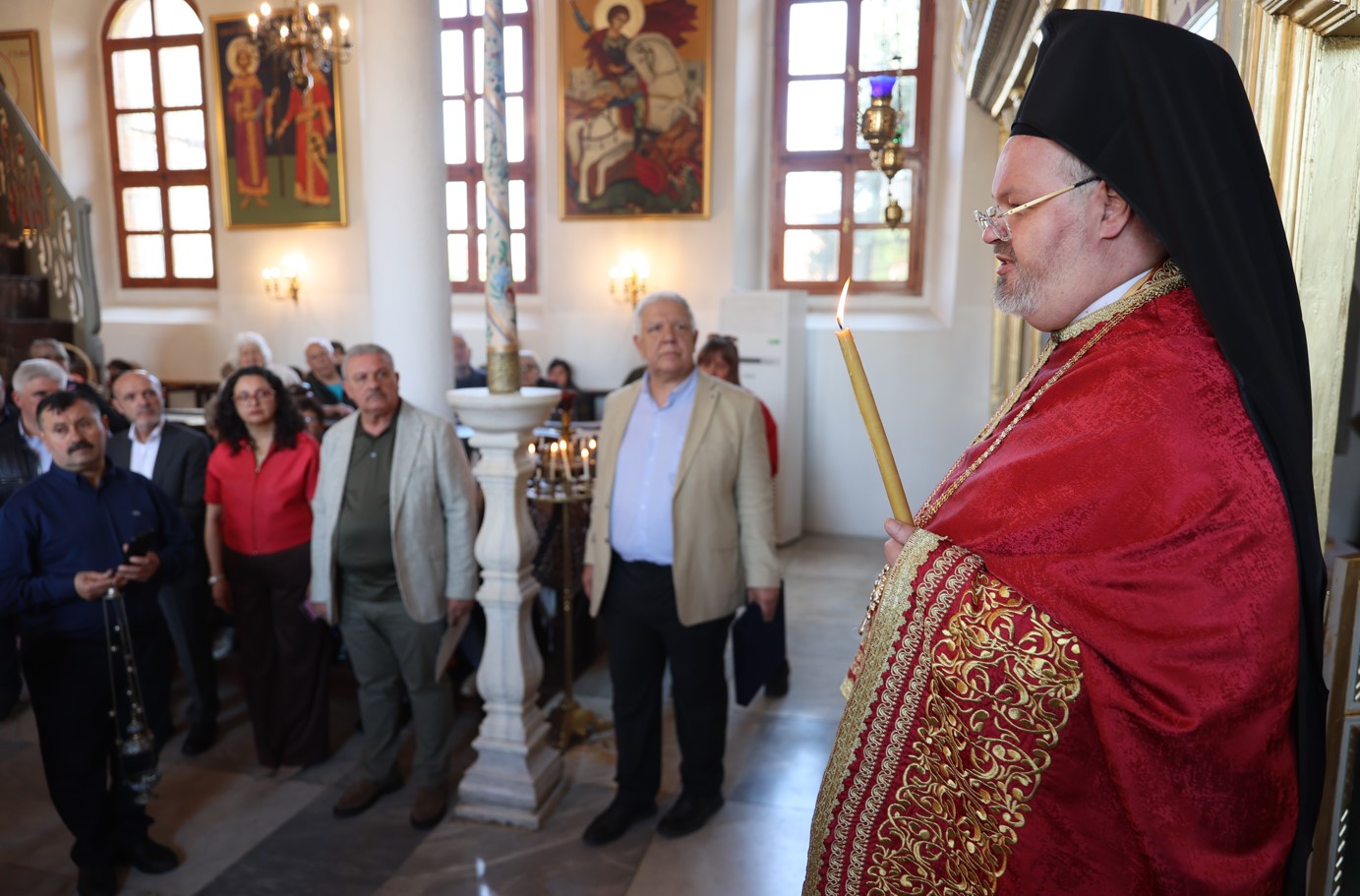 Edirne'deki kilisede gerilim. Dil tartışması büyüdü, ayin iptal edildi