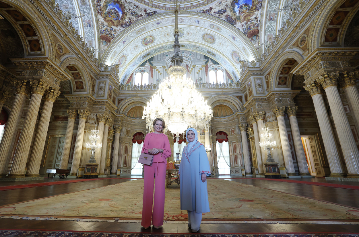Emine Erdoğan, Belçika Kraliçesi Mathilde'yle bir araya geldi