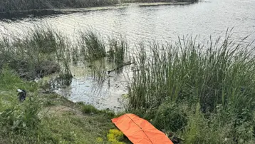 Genç kadının cansız bedeni gölette bulundu