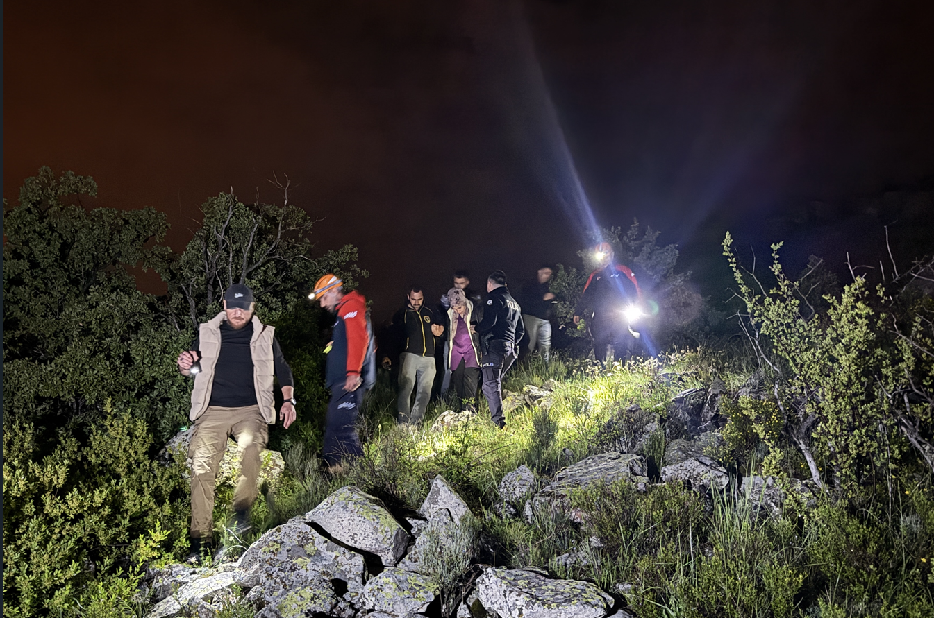 1230 rakımlı Toptepe'de mahsur kaldı, AFAD kurtardı