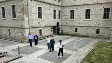"Anadolu'nun Alkatrazı" olarak biliniyor. Bayramda 10 bine yakın turist geldi