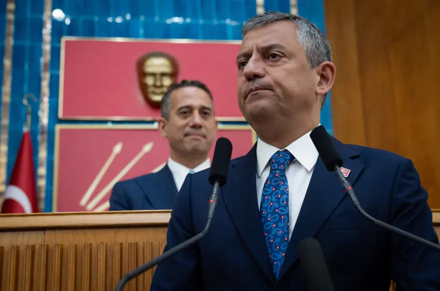 ÖZGÜR ÖZEL YENİ PARTİ KURACAK MI? 4
