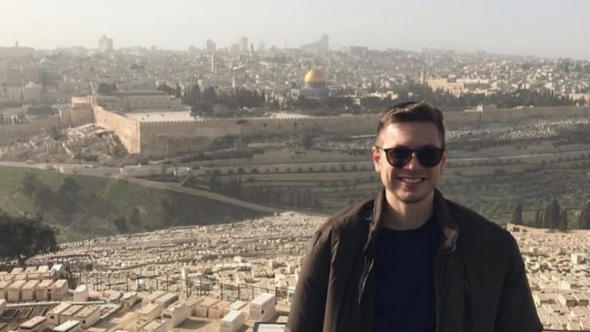 Netanyahu'nun oğlu soyadını değiştirdi