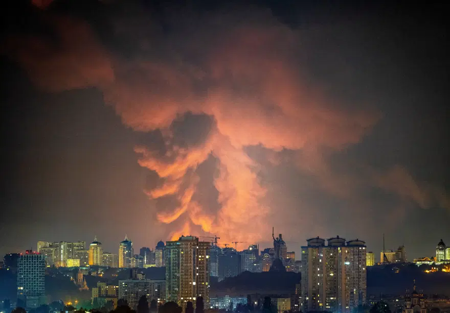 Rusya'dan Ukrayna'ya balistik füze saldırısı. Kiev'de en az 15 kişi öldü 4