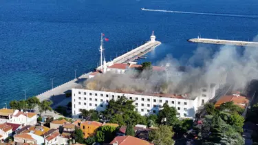 Heybeliada'da Deniz Harp Okulu'nda yangın