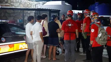 Ormanda kaybolan 5 genç kurtarıldı