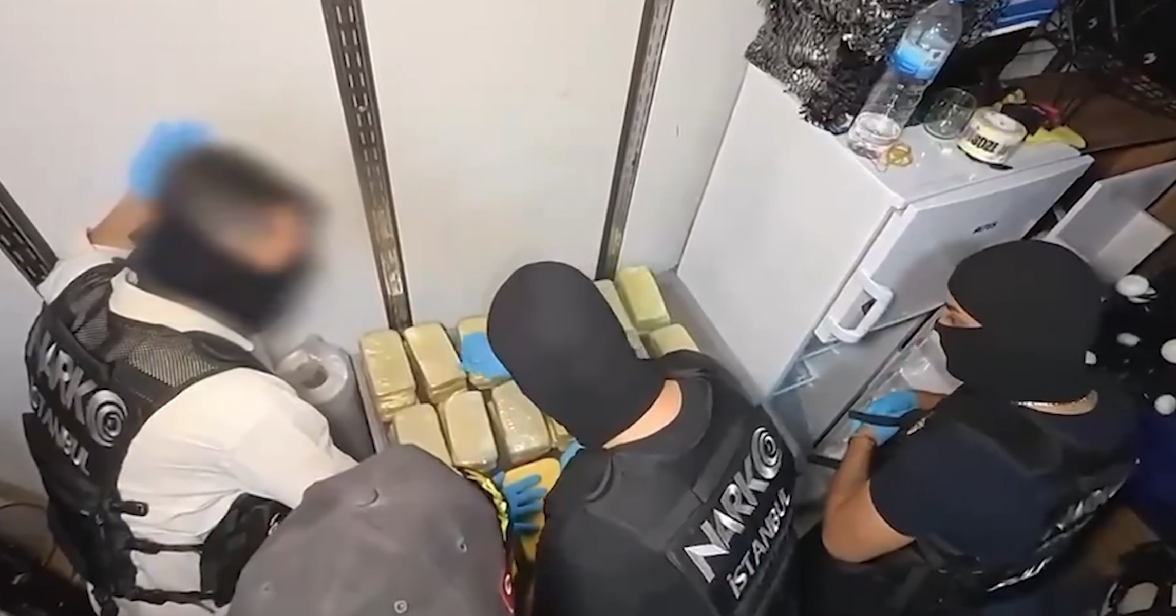 İçişleri Bakanlığı 71 ilde uyuşturucu operasyonu düzenledi. Toplamda 807 şüpheli tutuklandı