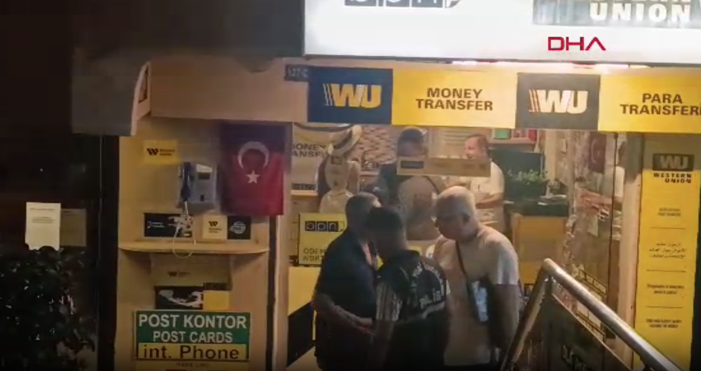 Döviz bürosunu soymak için girdi, arkasına bakmadan kaçtı