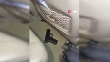 Çakarlı araçtan 2 ruhsatsız tabanca çıktı, rekor ceza yediler