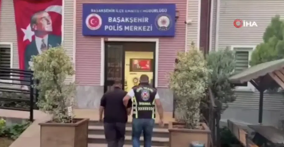 Tüm uyarılara rağmen ambulansa yol vermedi, yakalandı
