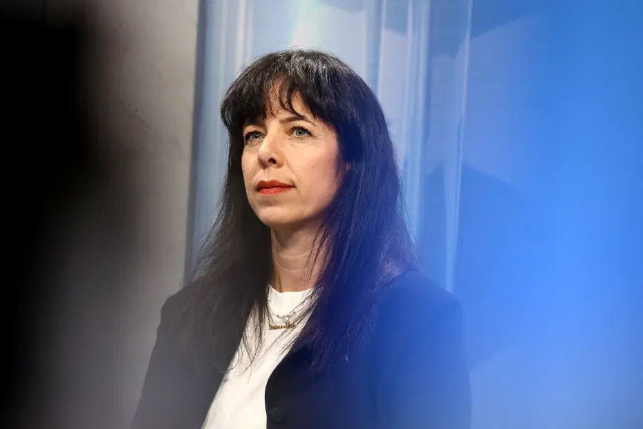 Elif Eralp'e karşı 