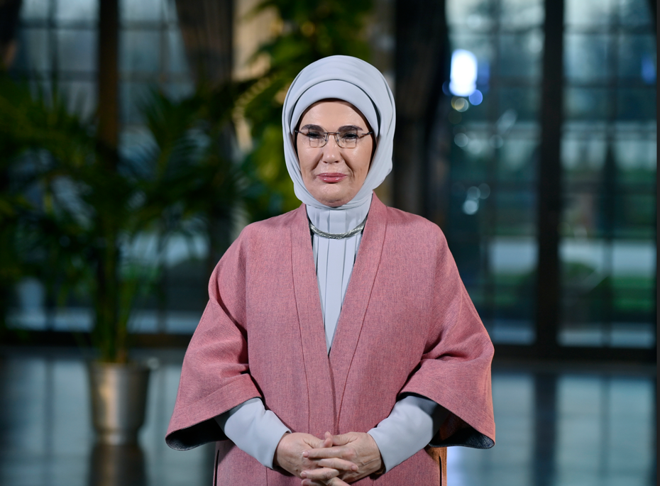 Emine Erdoğan: Milyonlarca kadın ve çocuk temel haklardan mahrum