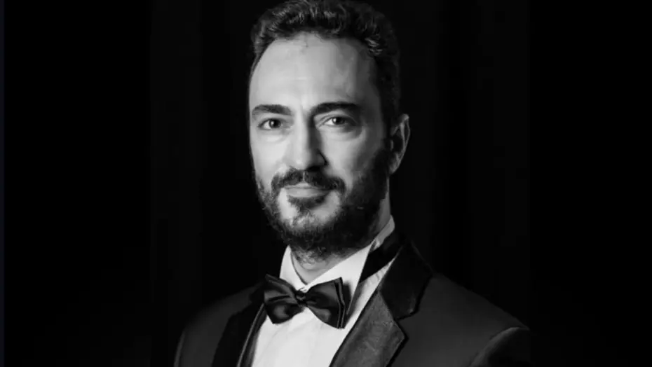 Devlet opera sanatçısının acı ölümü. Emrah Erdem Gedik balkondan düşerek hayatını kaybetti