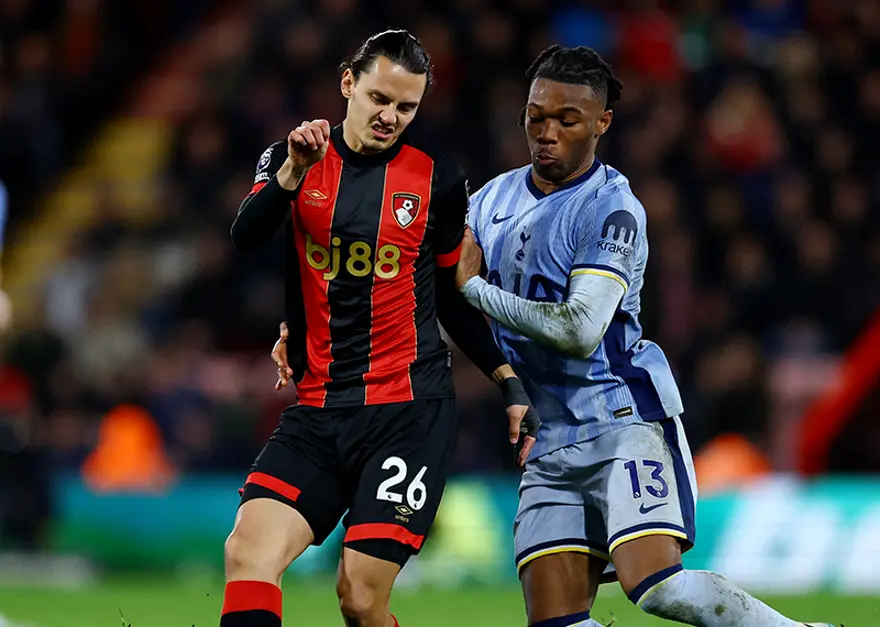 ENES ÜNAL (BOURNEMOUTH) 12 ENES ÜNAL (BOURNEMOUTH) 12