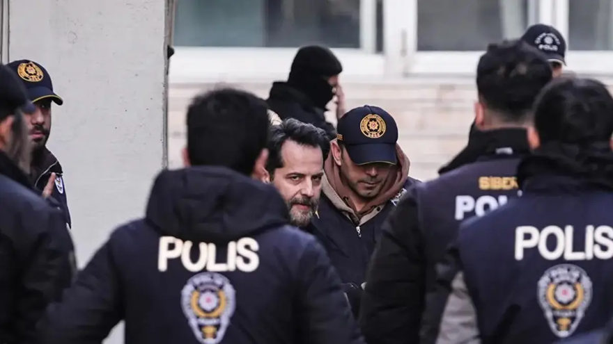 "Futbolda bahis" iddiasında tutuklanmıştı. Erden Timur tahliye edildi 