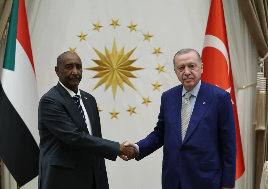 Cumhurbaşkanı Erdoğan, Sudan Egemenlik Konseyi Başkanı Burhan ile bir araya geldi