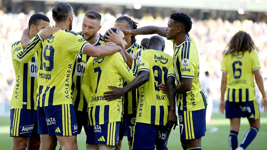 Kadıköy'de tarihi skor. Fenerbahçe, Eyüpspor'u 8 farkla geçti
